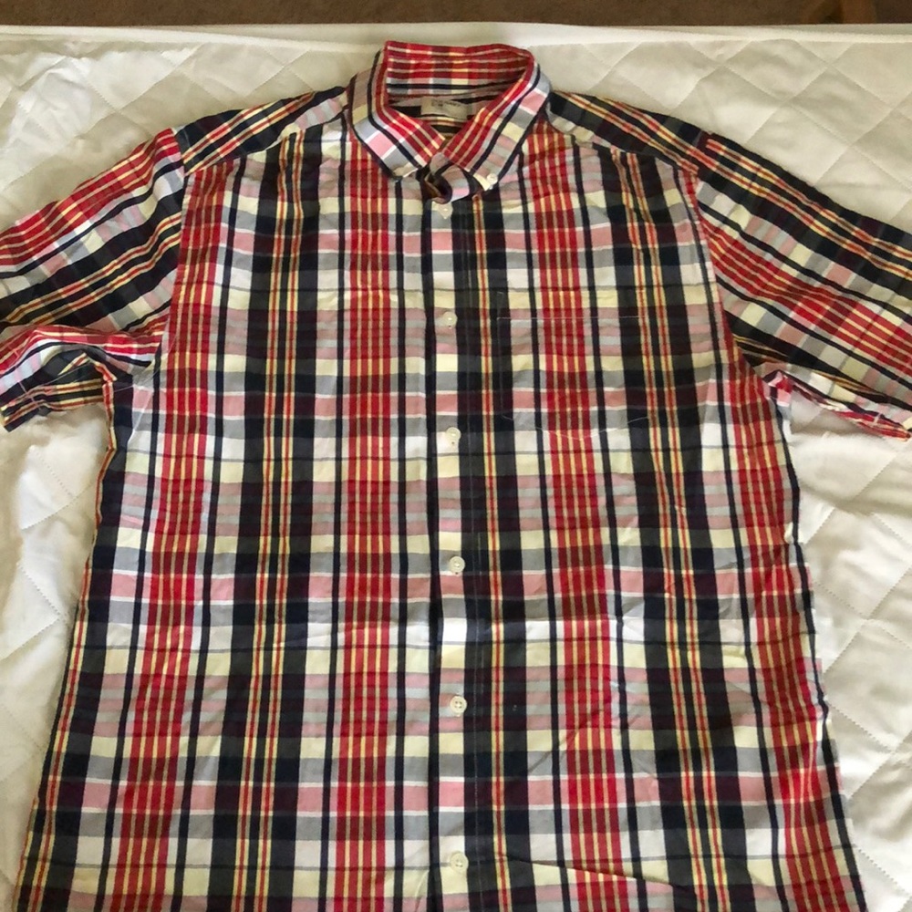 Old Navy short sleeve button down